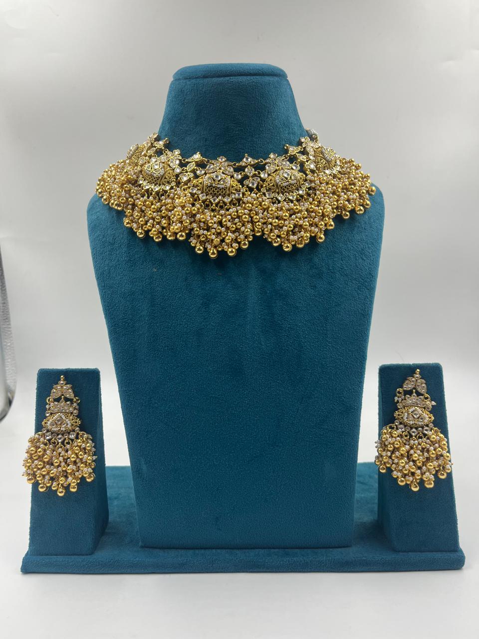 Heritage Dodi Necklace Set